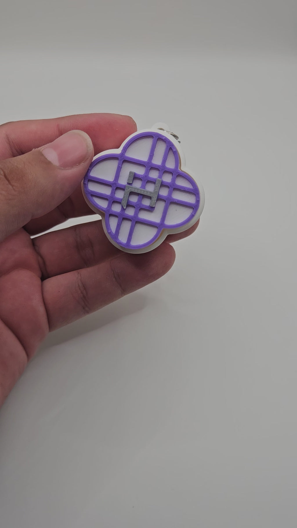 ClickCharm Fidget – K-Pop Inspired Mechanical Keychain